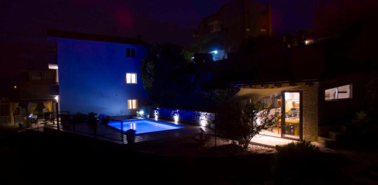 Hill Apartment With Private Pool Kučine Exterior foto
